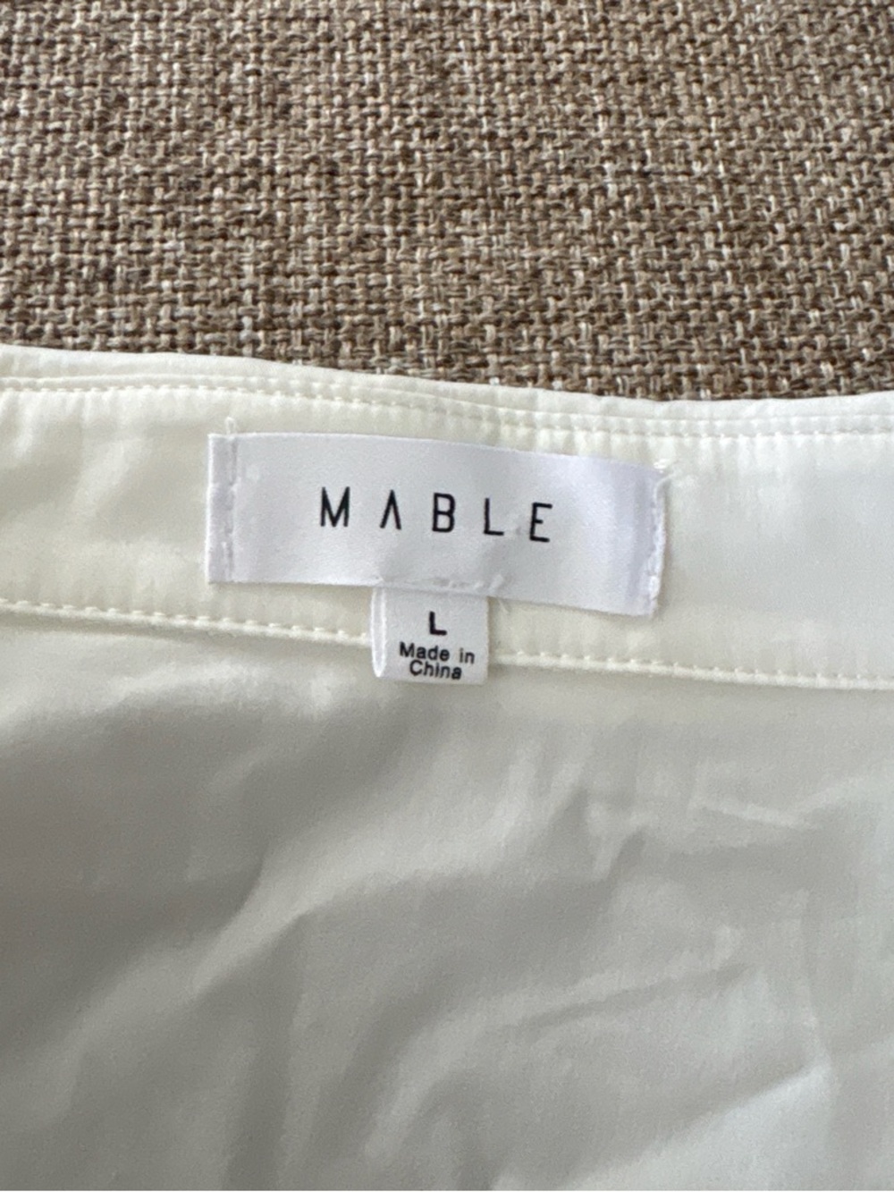 MABLE White Ruched Button-Front Crop Blouse - Picture 3 of 3